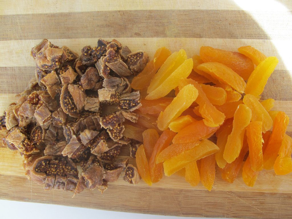 Sliced dry fruits
