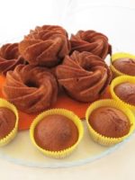 Easy Pumpkin Cupcakes: Lovely Color And Delicious Taste